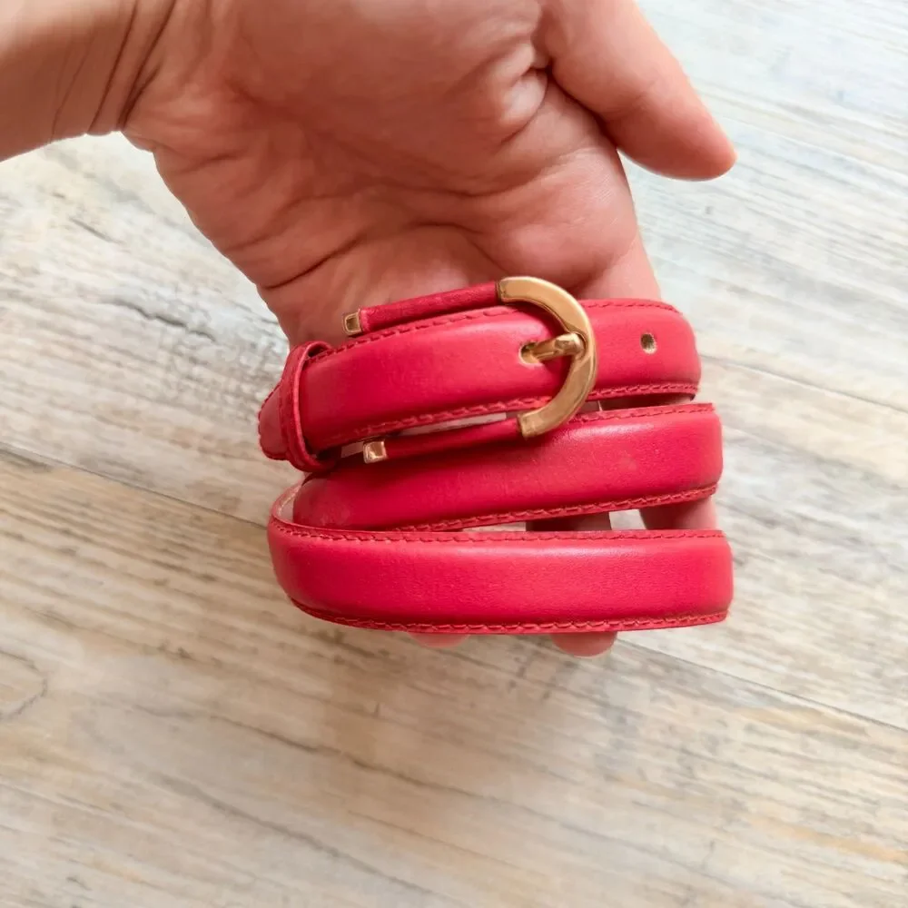 Vintage Red Leather Skinny Belt Gold Buckle Y2K Retro Size M Betty Rockabilly